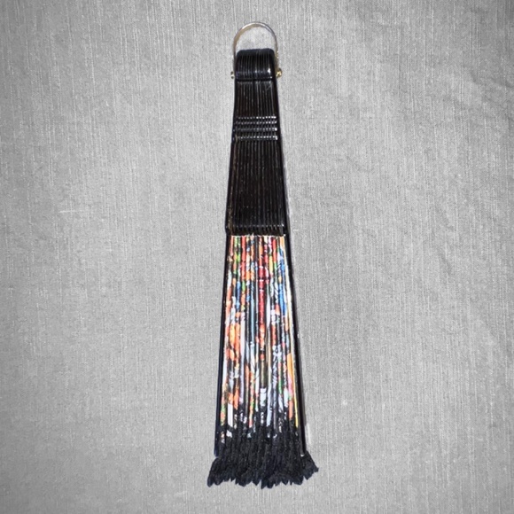 Vintage Flamenco Dancer Fan - Picture 3 of 8